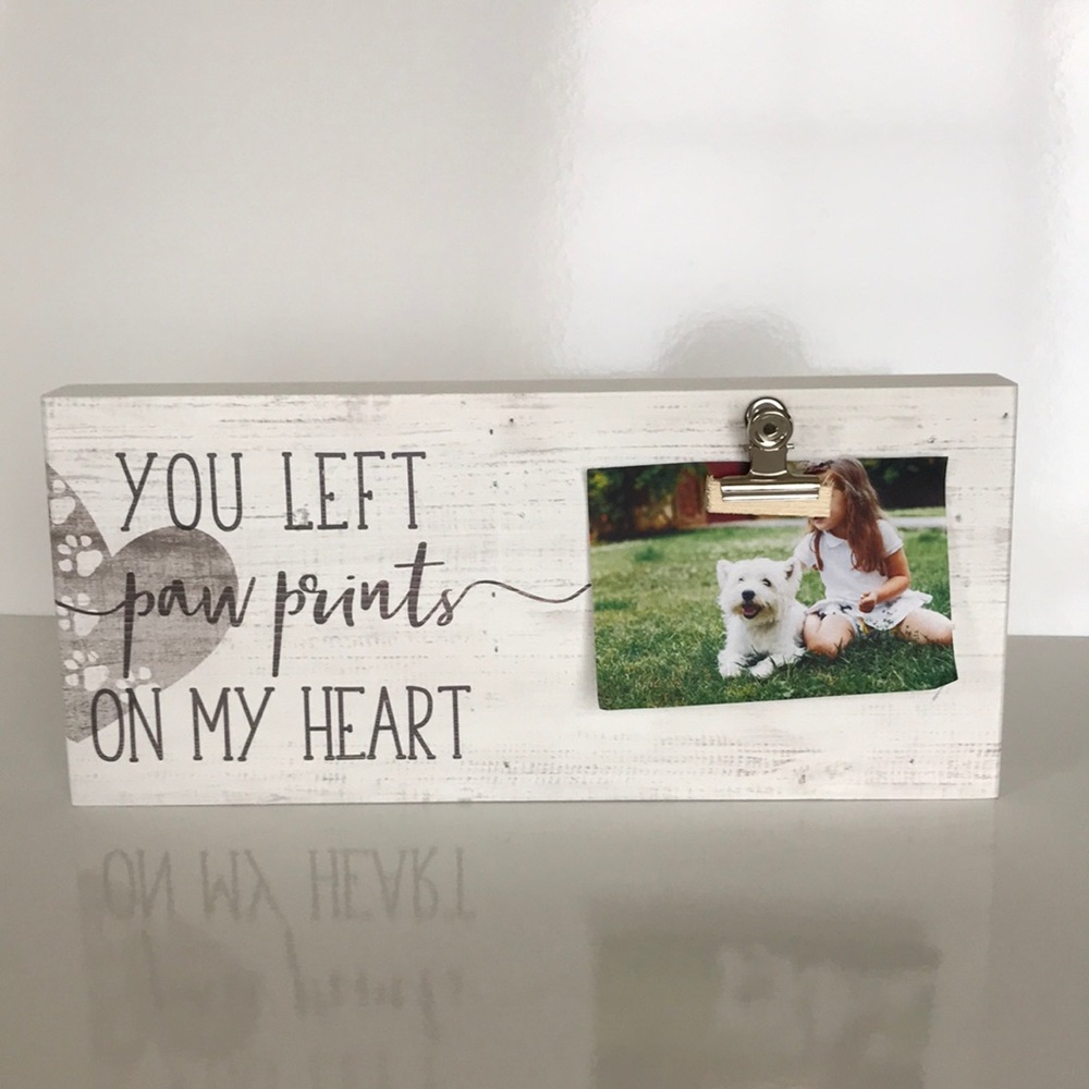 Pet memory picture holder